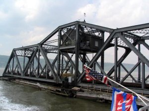 Waterways Boat Cruise NYC (around Manhattan island) 63.JPG